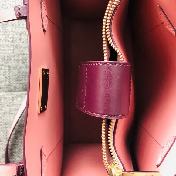 Kate Spade Purse - Picture 4 of 5